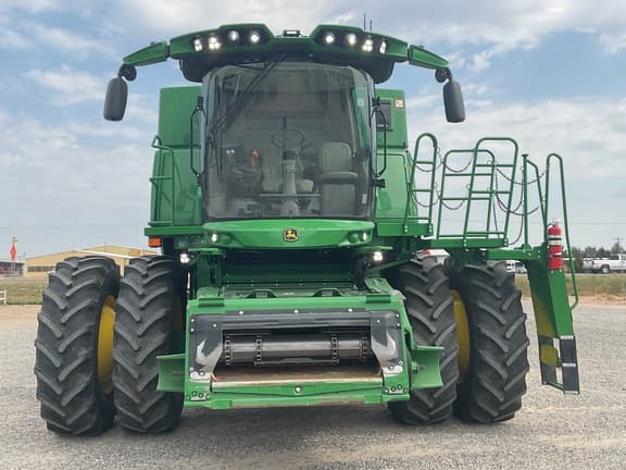 Image of John Deere S780 equipment image 1