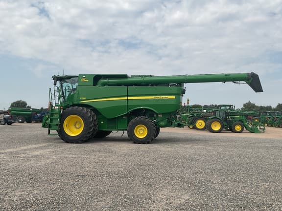 Image of John Deere S780 equipment image 3