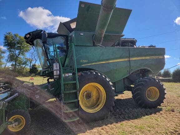 Image of John Deere S780 equipment image 4