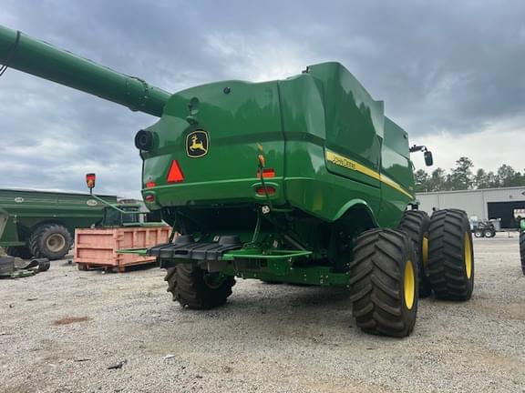 Image of John Deere S780 equipment image 4