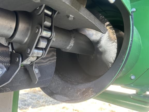 Image of John Deere S780 equipment image 4