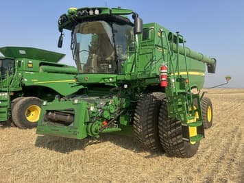 Main image John Deere S780