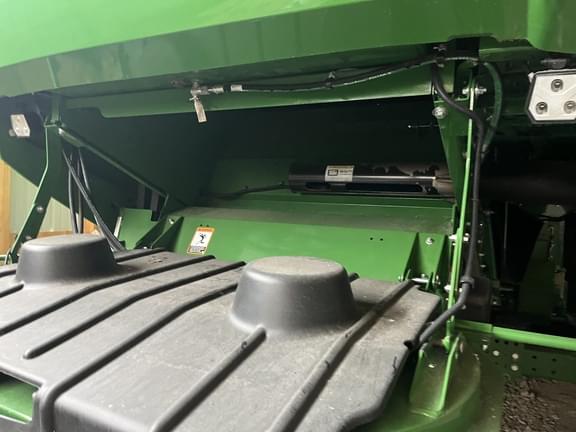 Image of John Deere S780 equipment image 3