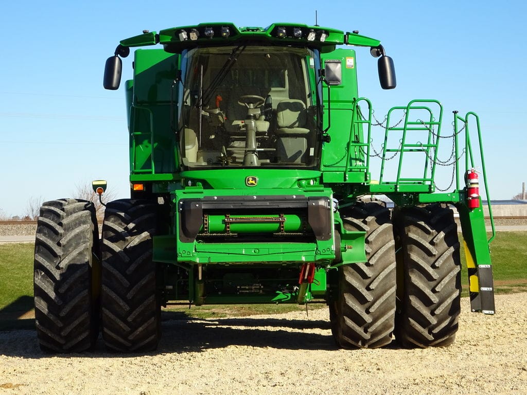 2024 John Deere S780 Equipment Image0