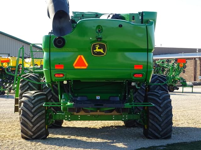 Image of John Deere S780 equipment image 3