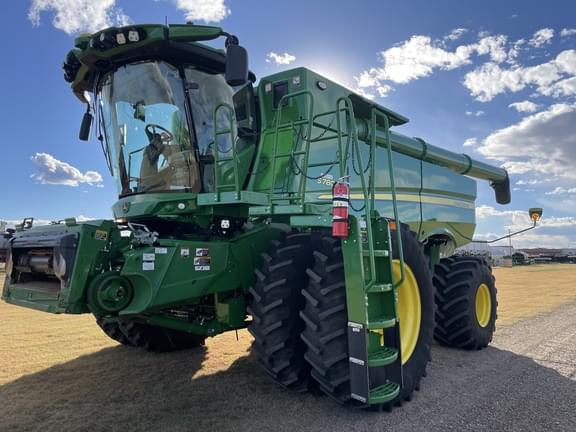 Image of John Deere S780 equipment image 3