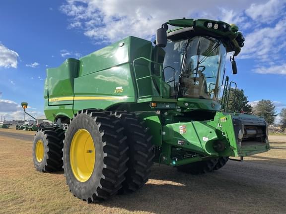 Image of John Deere S780 equipment image 1