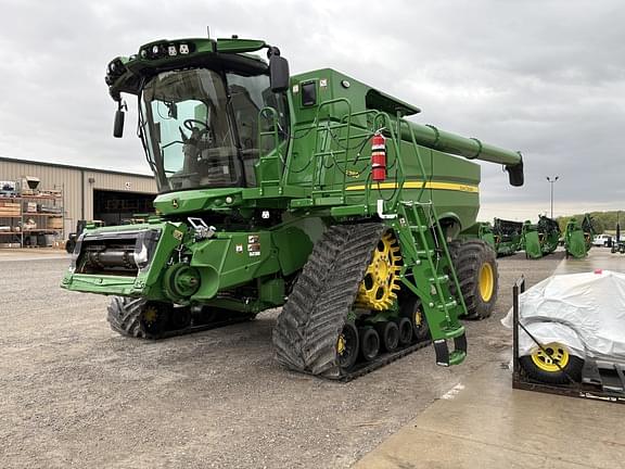 Image of John Deere S780 Primary image