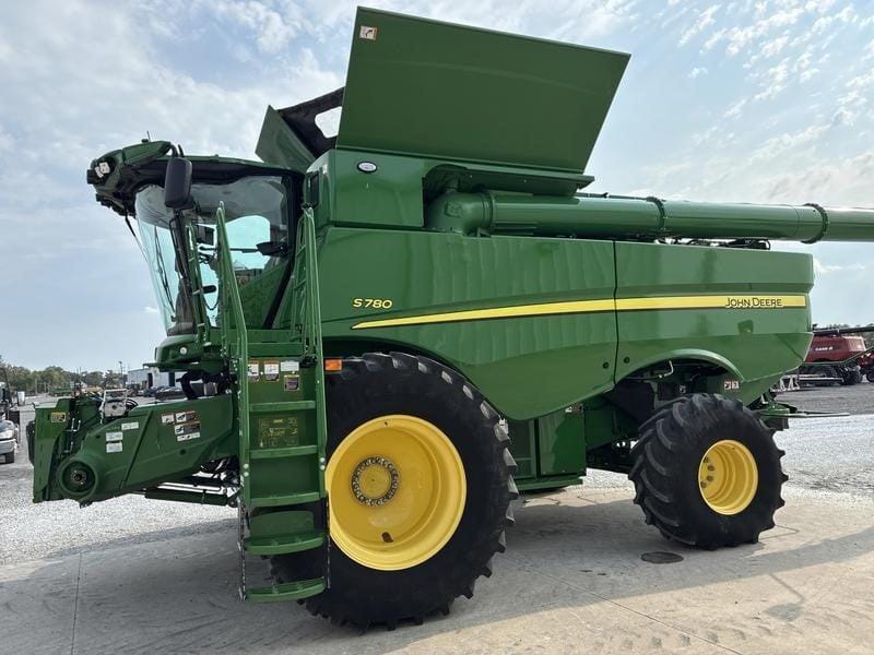 2024 John Deere S780 Equipment Image0
