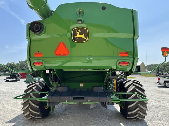 Image of John Deere S780 equipment image 4