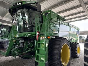 2024 John Deere S780 Image