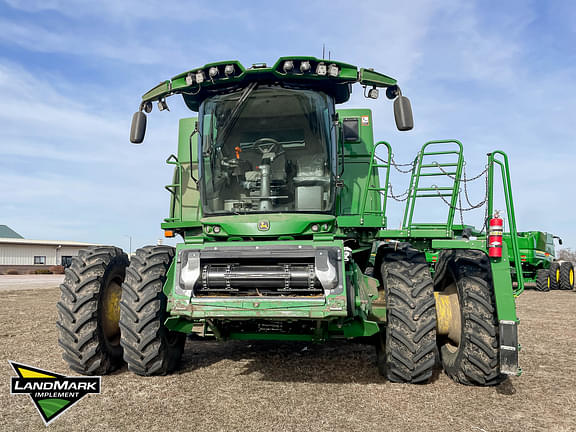 Image of John Deere S780 equipment image 1