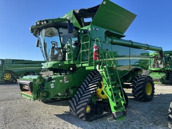 Main image John Deere S780