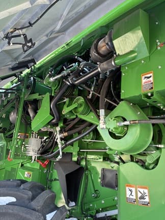 Image of John Deere S780 equipment image 3