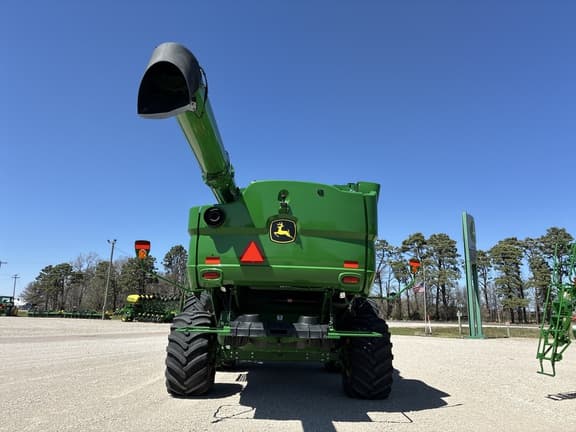 Image of John Deere S780 equipment image 3