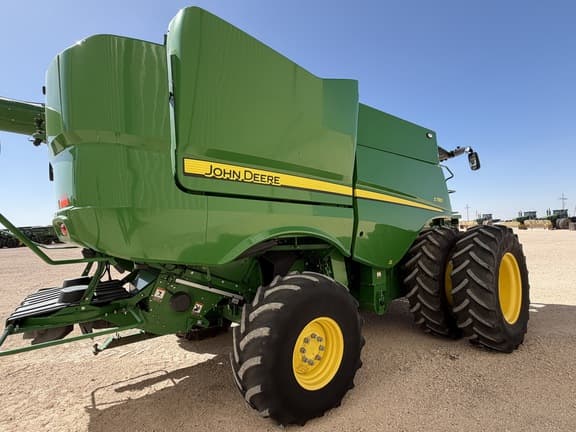 Image of John Deere S780 equipment image 4