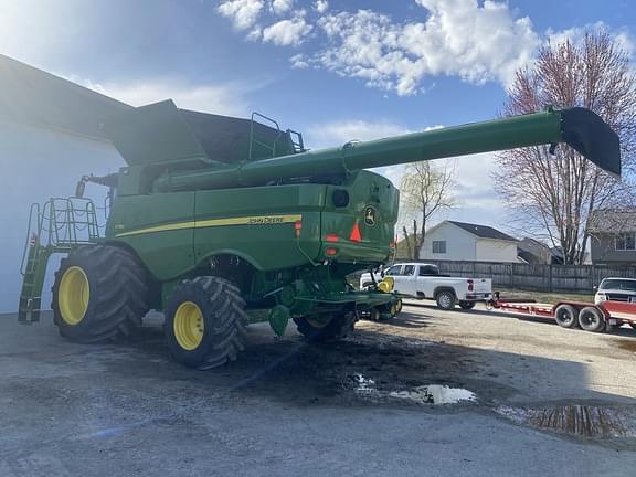 Image of John Deere S780 equipment image 4