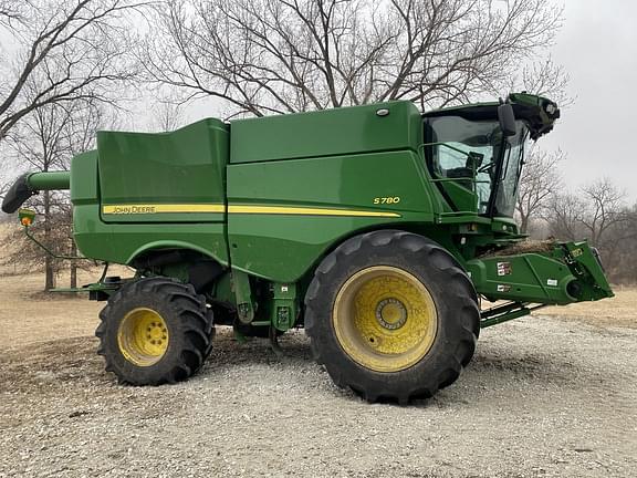 Image of John Deere S780 equipment image 4