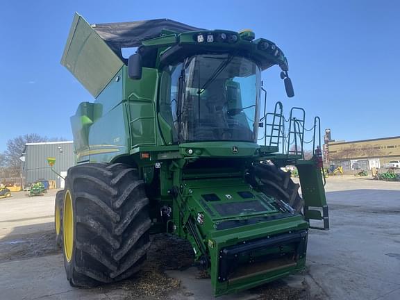 Image of John Deere S780 equipment image 3