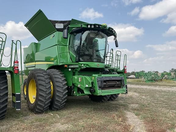 Image of John Deere S780 equipment image 1