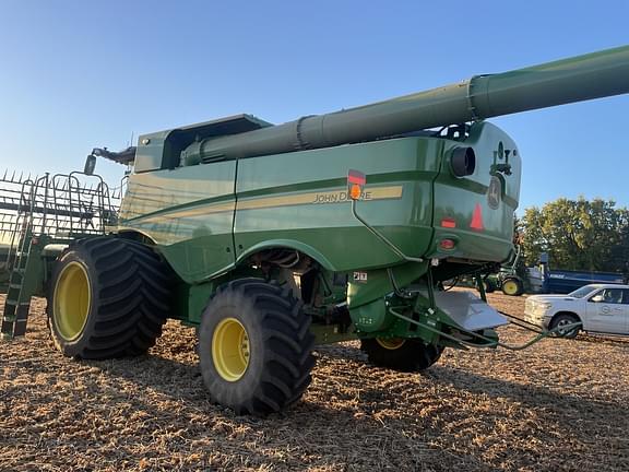 Image of John Deere S780 equipment image 4