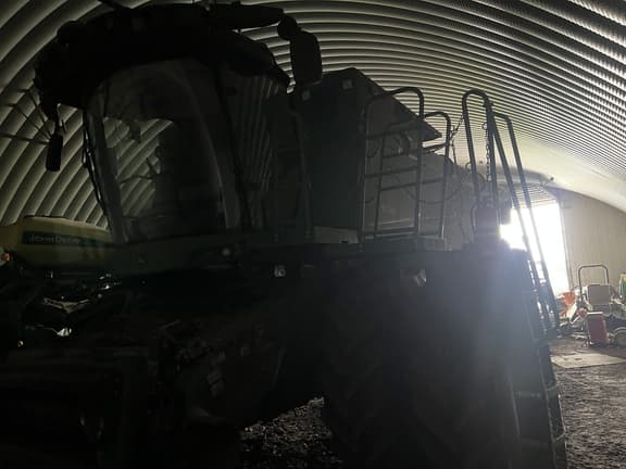 Image of John Deere S780 equipment image 2