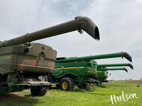 Image of John Deere S780 equipment image 2