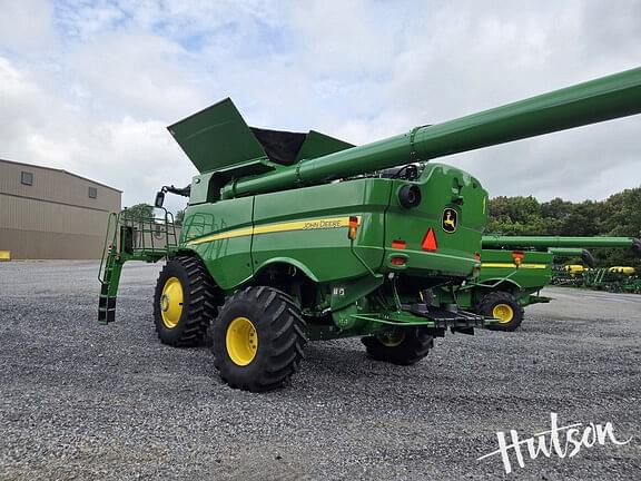 Image of John Deere S780 equipment image 2