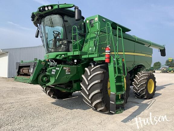 Image of John Deere S780 equipment image 1