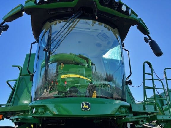 Main image John Deere S780