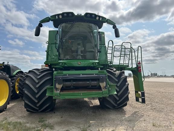 Image of John Deere S780 equipment image 4