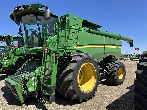 Image of John Deere S780 equipment image 1