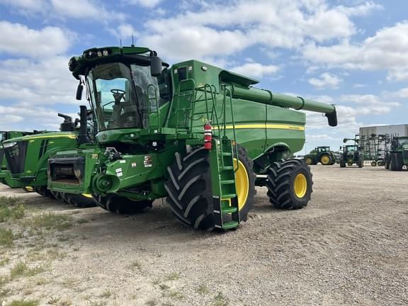 Image of John Deere S780 equipment image 3