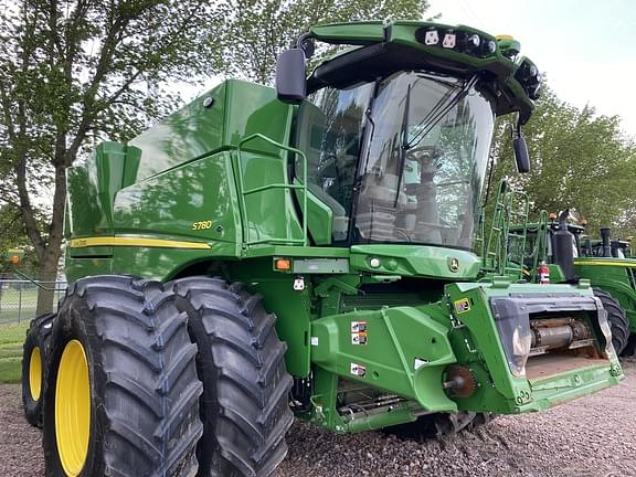 Image of John Deere S780 Primary image