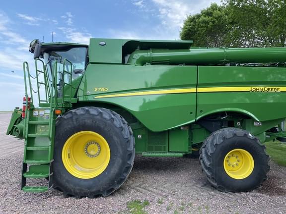 Image of John Deere S780 equipment image 3