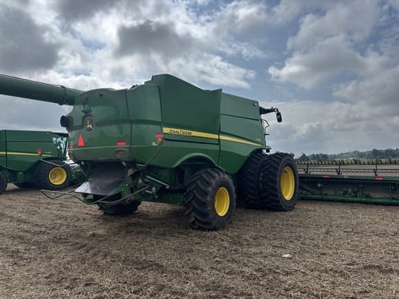 Image of John Deere S780 equipment image 3