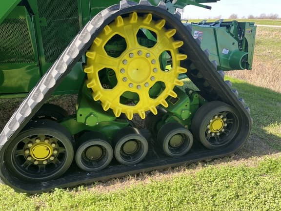 Image of John Deere S780 equipment image 3