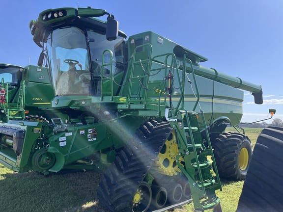 2024 John Deere S780 Equipment Image0