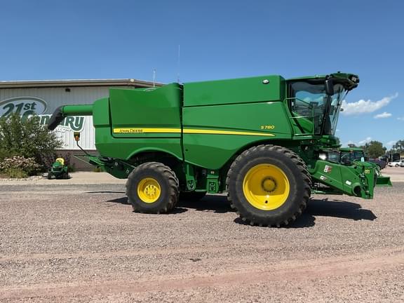 Image of John Deere S780 equipment image 3