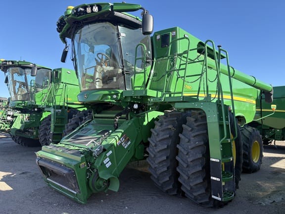 2024 John Deere S780 Equipment Image0