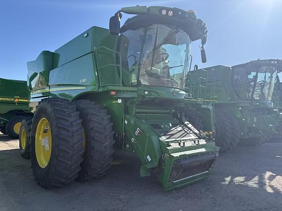 Image of John Deere S780 equipment image 1