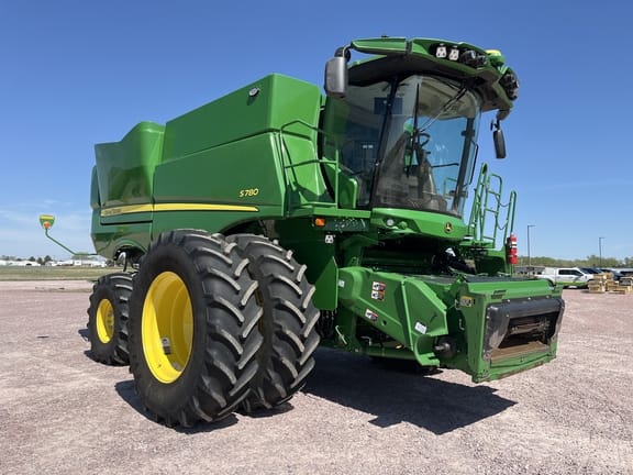 2024 John Deere S780 Equipment Image0