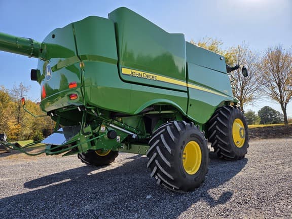 Image of John Deere S780 equipment image 3