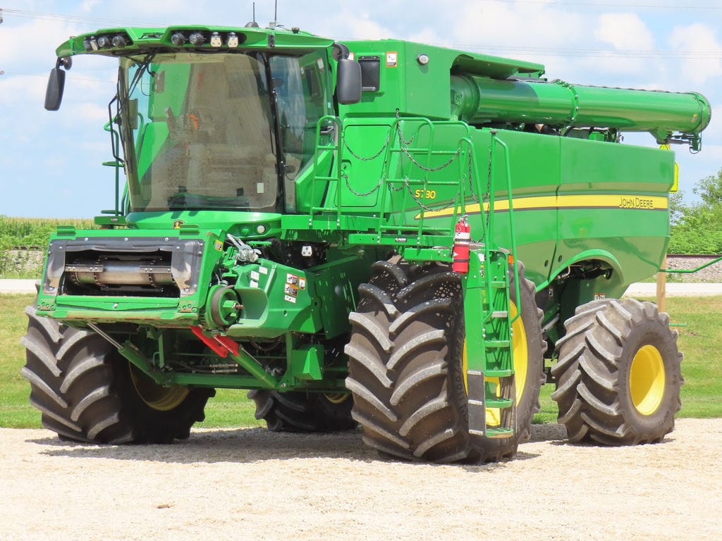 2024 John Deere S780 Equipment Image0