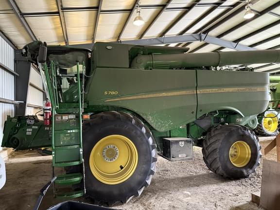 Image of John Deere S780 Primary image