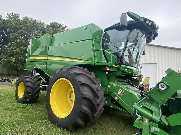 Image of John Deere S780 equipment image 1