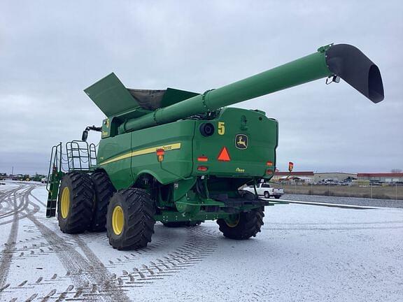 Image of John Deere S780 equipment image 2