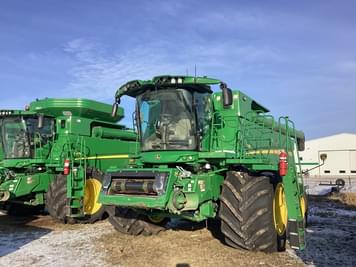 Main image John Deere S780