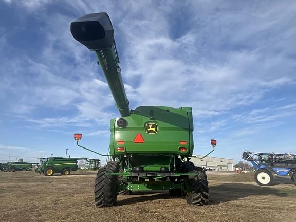 Image of John Deere S780 equipment image 4