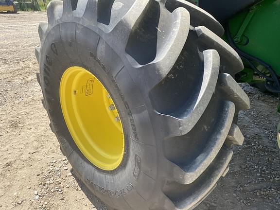 Image of John Deere S780 equipment image 2